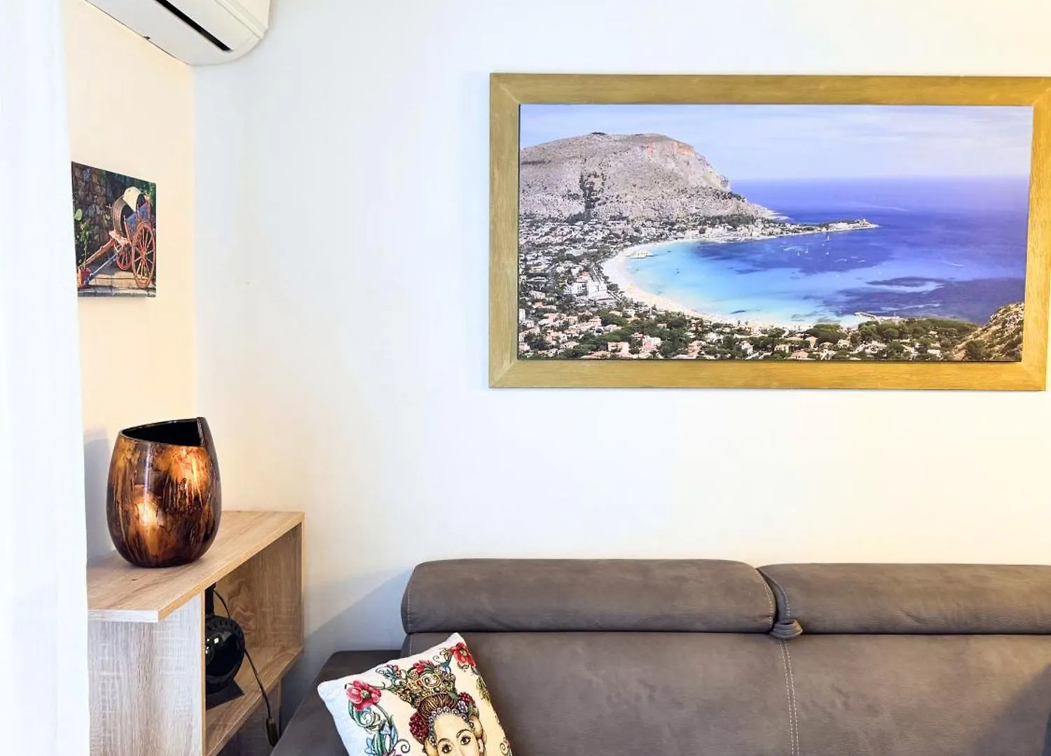 Helena Apartments - Primo Canto Palermo Italy