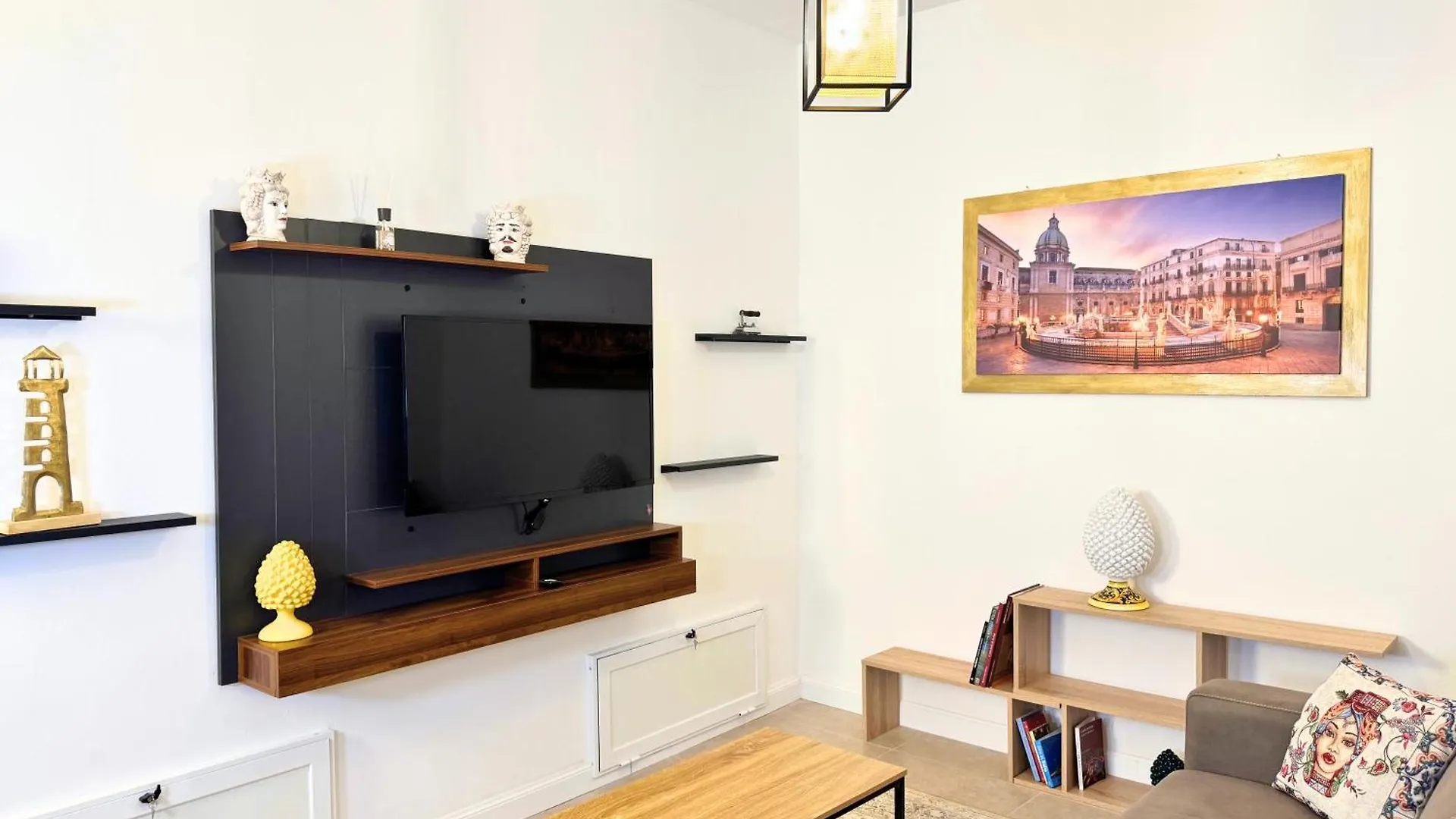 Helena Apartments - Primo Canto Palermo 0*,